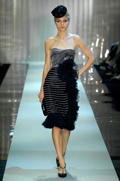 Look 32